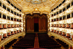 Un'immagine della Sala Grande del Teatro 